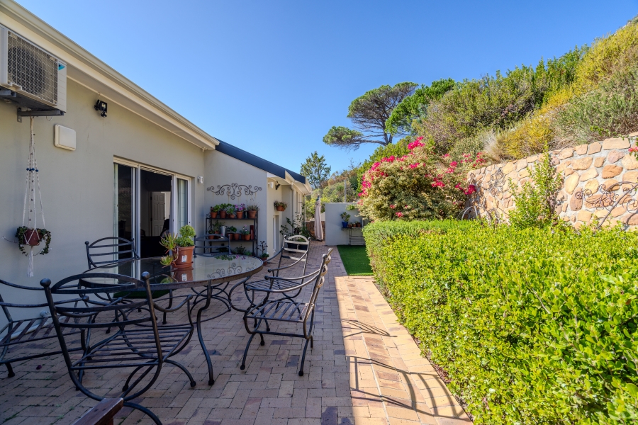 4 Bedroom Property for Sale in Simons Kloof Western Cape